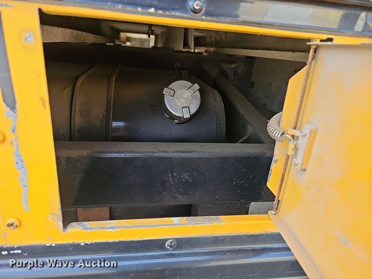 image for item DM1638 2005 IC CE300 school bus