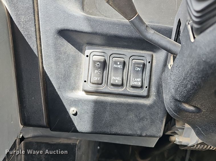 image for item DM1638 2005 IC CE300 school bus