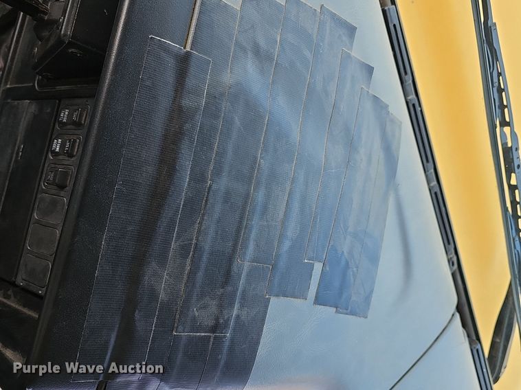 image for item DM1638 2005 IC CE300 school bus