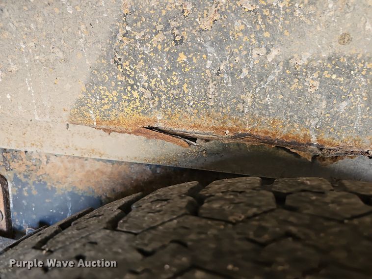 image for item DM1638 2005 IC CE300 school bus