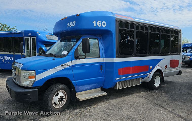 image for item DM1650 2014 Eldorado National Aerotech Ford 220 shuttle bus