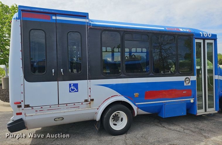 image for item DM1650 2014 Eldorado National Aerotech Ford 220 shuttle bus