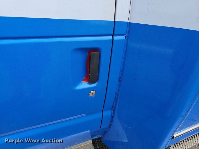 image for item DM1650 2014 Eldorado National Aerotech Ford 220 shuttle bus