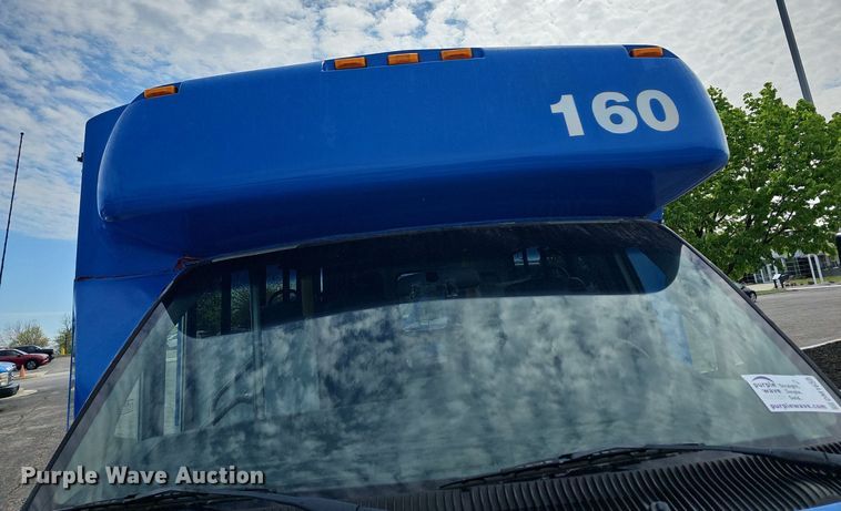 image for item DM1650 2014 Eldorado National Aerotech Ford 220 shuttle bus