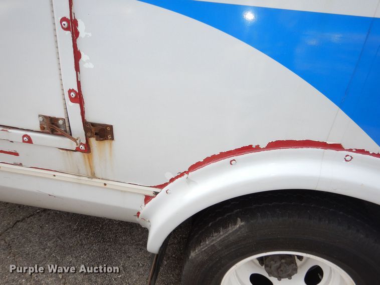 image for item DM1650 2014 Eldorado National Aerotech Ford 220 shuttle bus