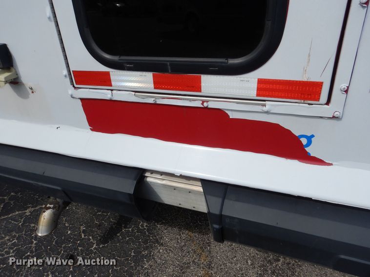 image for item DM1650 2014 Eldorado National Aerotech Ford 220 shuttle bus