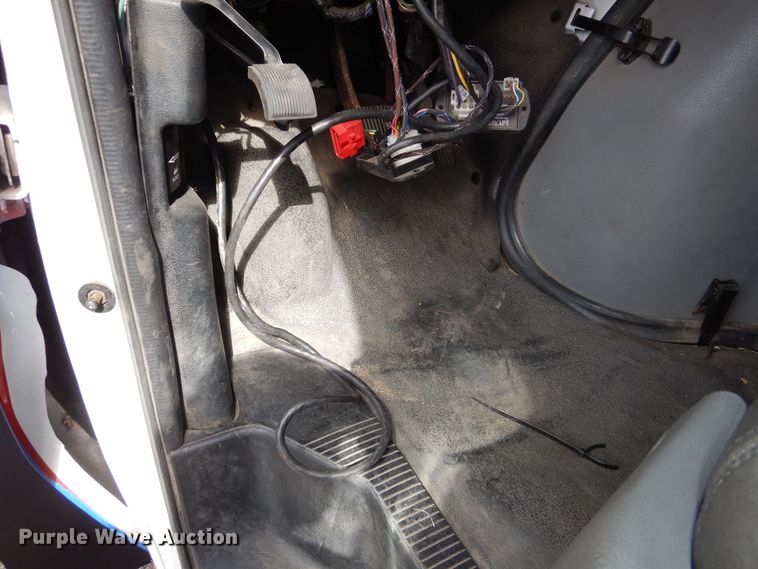 image for item DM1650 2014 Eldorado National Aerotech Ford 220 shuttle bus