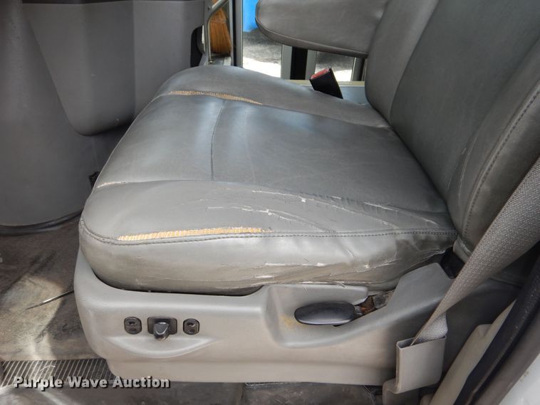 image for item DM1650 2014 Eldorado National Aerotech Ford 220 shuttle bus