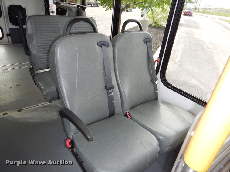 image for item DM1650 2014 Eldorado National Aerotech Ford 220 shuttle bus