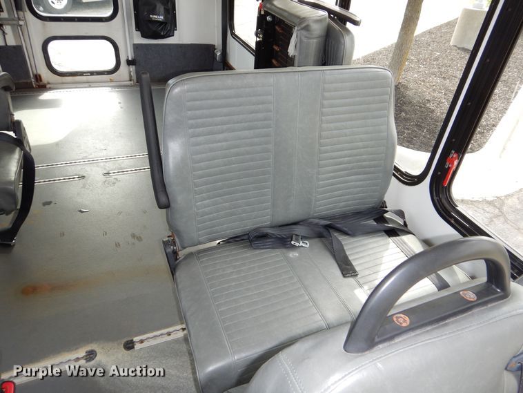 image for item DM1650 2014 Eldorado National Aerotech Ford 220 shuttle bus