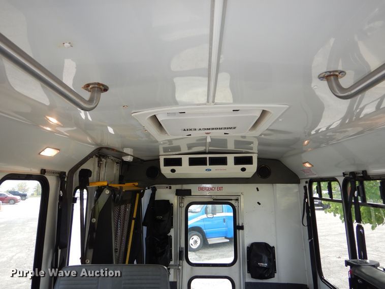 image for item DM1650 2014 Eldorado National Aerotech Ford 220 shuttle bus