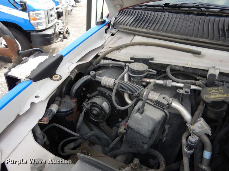 image for item DM1650 2014 Eldorado National Aerotech Ford 220 shuttle bus