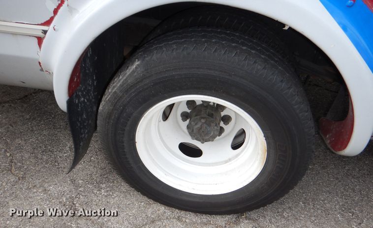 image for item DM1650 2014 Eldorado National Aerotech Ford 220 shuttle bus