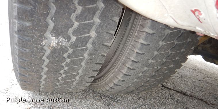 image for item DM1650 2014 Eldorado National Aerotech Ford 220 shuttle bus