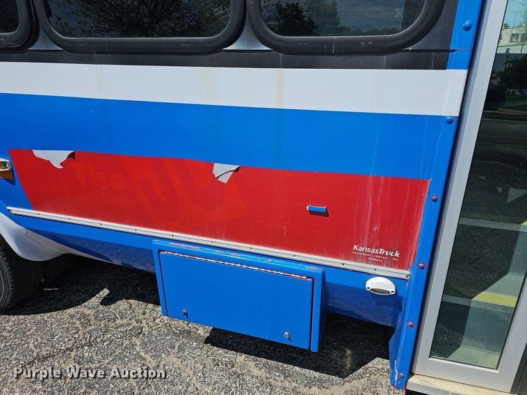 image for item DM1651 2014 Eldorado National Aerotech Ford 220 shuttle bus