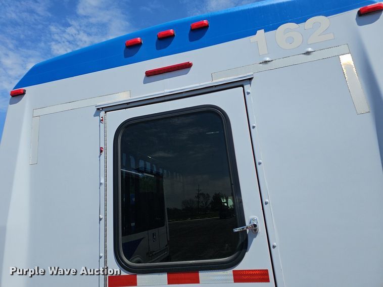 image for item DM1651 2014 Eldorado National Aerotech Ford 220 shuttle bus