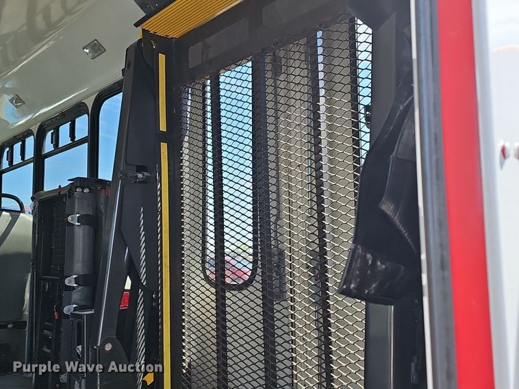 image for item DM1651 2014 Eldorado National Aerotech Ford 220 shuttle bus