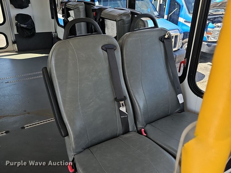 image for item DM1651 2014 Eldorado National Aerotech Ford 220 shuttle bus