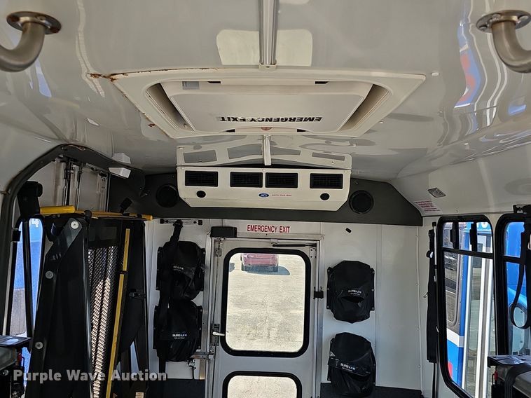 image for item DM1651 2014 Eldorado National Aerotech Ford 220 shuttle bus