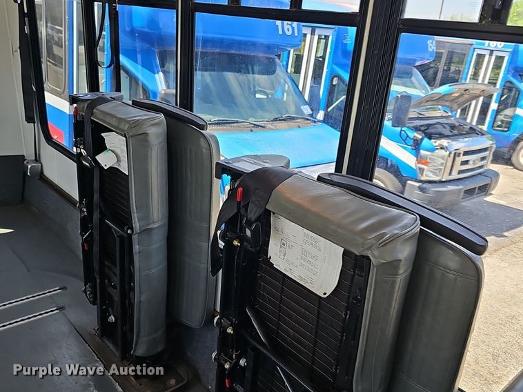 image for item DM1651 2014 Eldorado National Aerotech Ford 220 shuttle bus