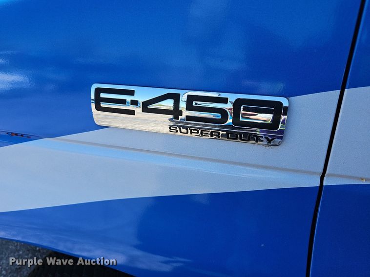 image for item DM1652 2014 Ford  E450 super duty  shuttle bus