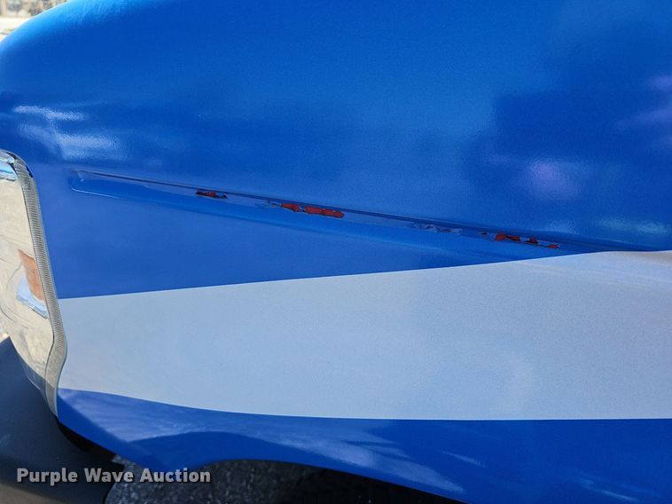 image for item DM1652 2014 Ford  E450 super duty  shuttle bus