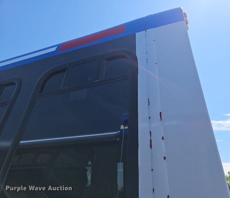 image for item DM1652 2014 Ford  E450 super duty  shuttle bus