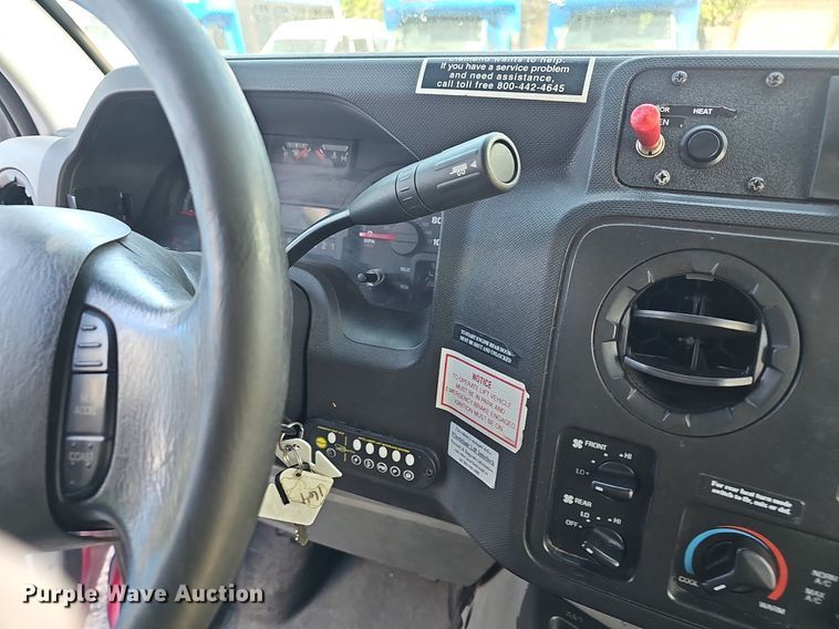 image for item DM1652 2014 Ford  E450 super duty  shuttle bus