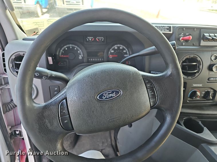 image for item DM1652 2014 Ford  E450 super duty  shuttle bus