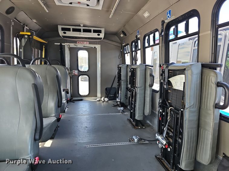 image for item DM1652 2014 Ford  E450 super duty  shuttle bus