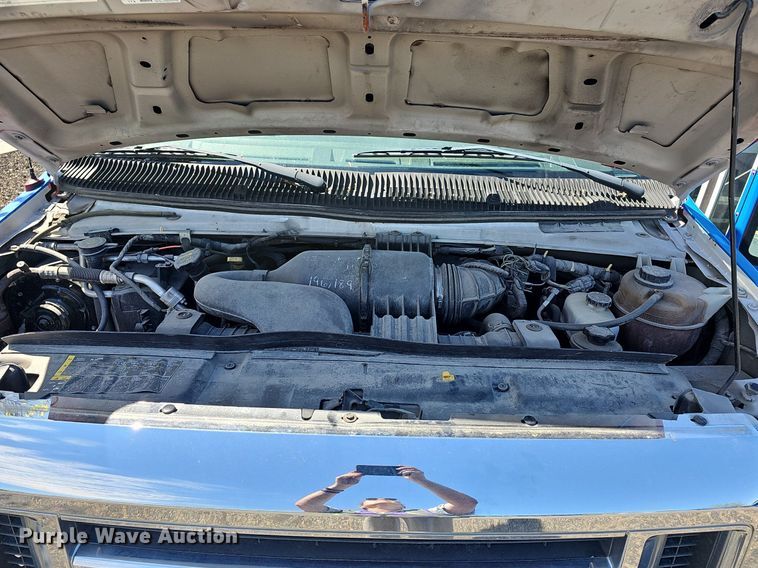 image for item DM1652 2014 Ford  E450 super duty  shuttle bus