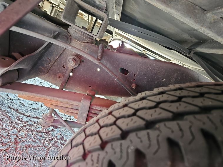 image for item DM1652 2014 Ford  E450 super duty  shuttle bus