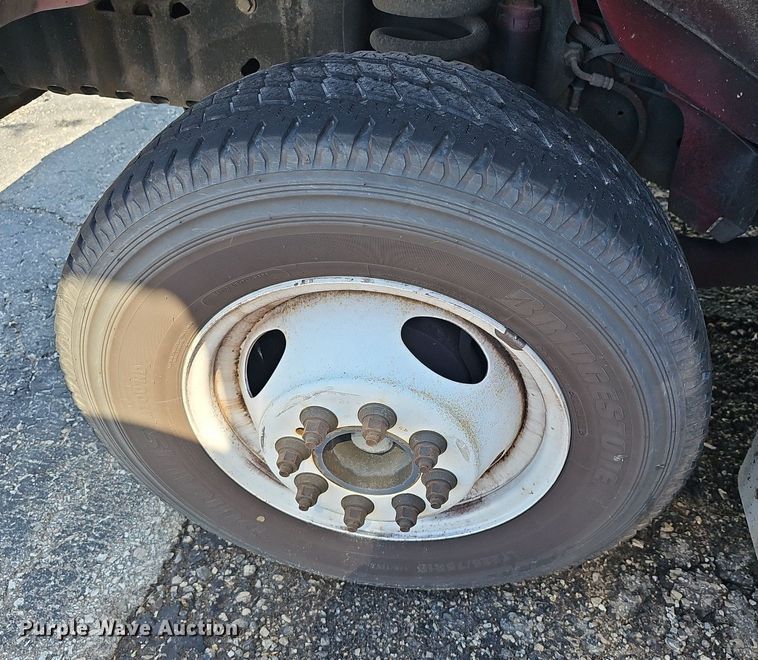 image for item DM1652 2014 Ford  E450 super duty  shuttle bus