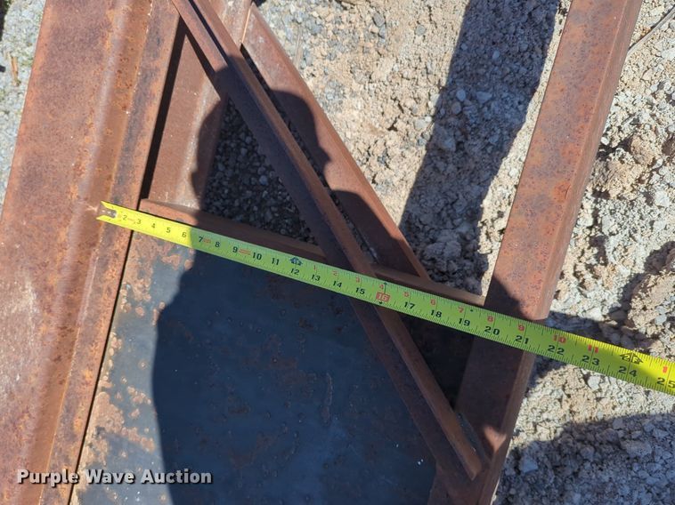 image for item DN3823 Pile driver