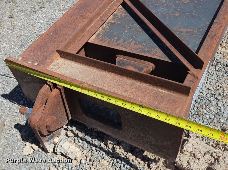 image for item DN3823 Pile driver