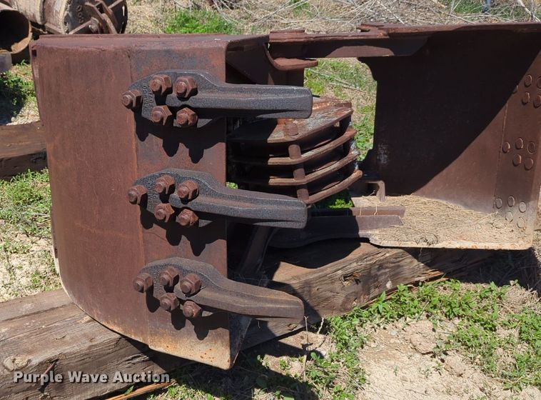 image for item DN3827 32