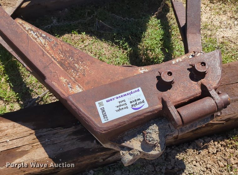 image for item DN3827 32