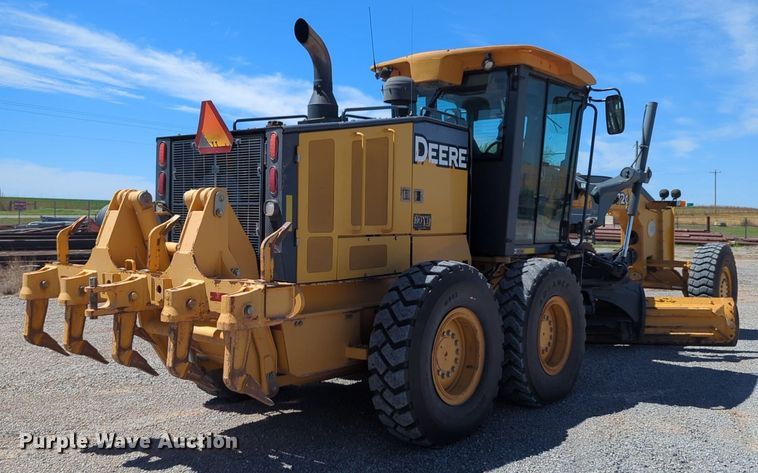 image for item DN3831 2011 John Deere 772G motor grader