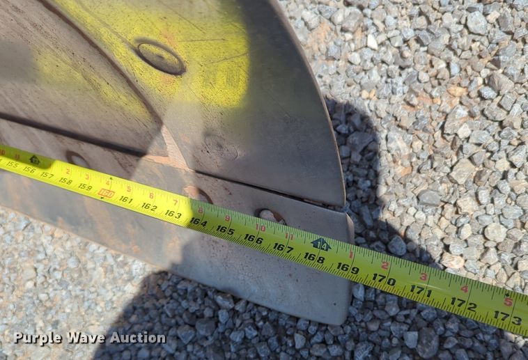 image for item DN3831 2011 John Deere 772G motor grader