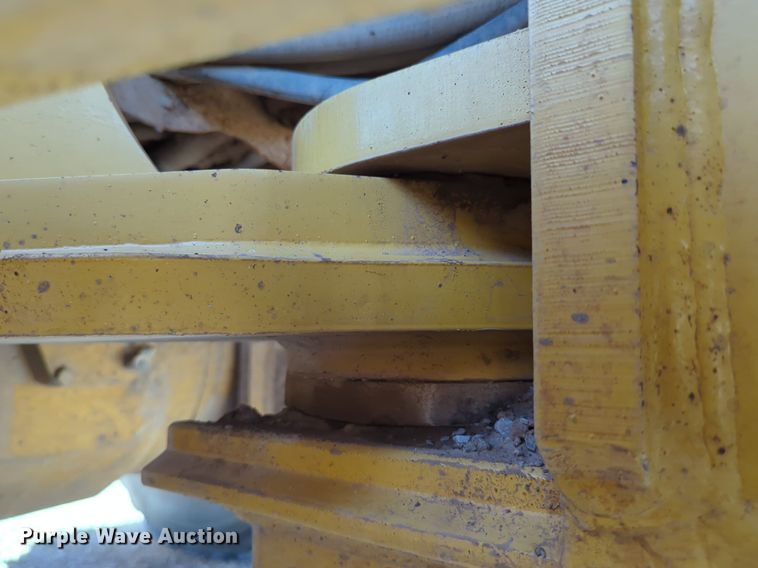 image for item DN3831 2011 John Deere 772G motor grader