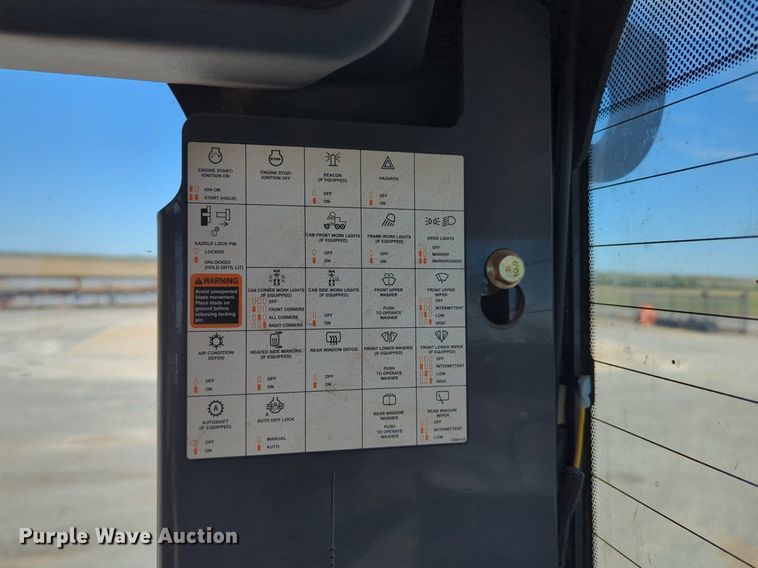 image for item DN3831 2011 John Deere 772G motor grader