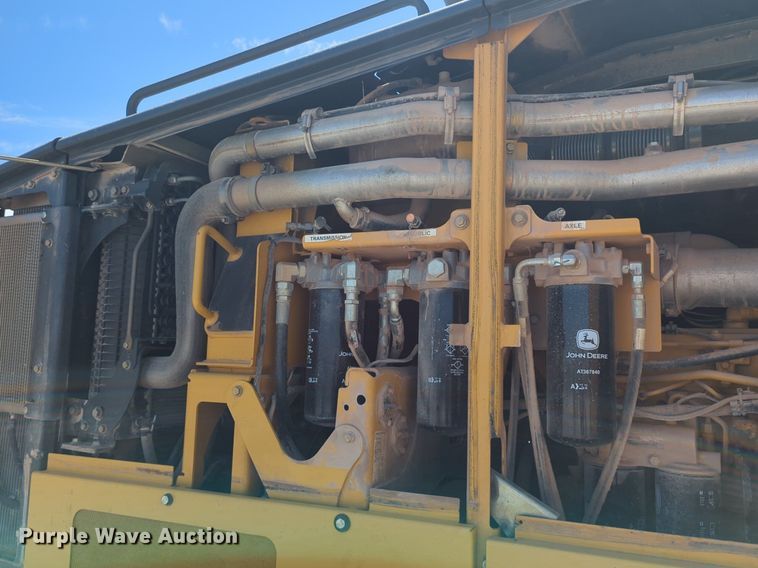 image for item DN3831 2011 John Deere 772G motor grader