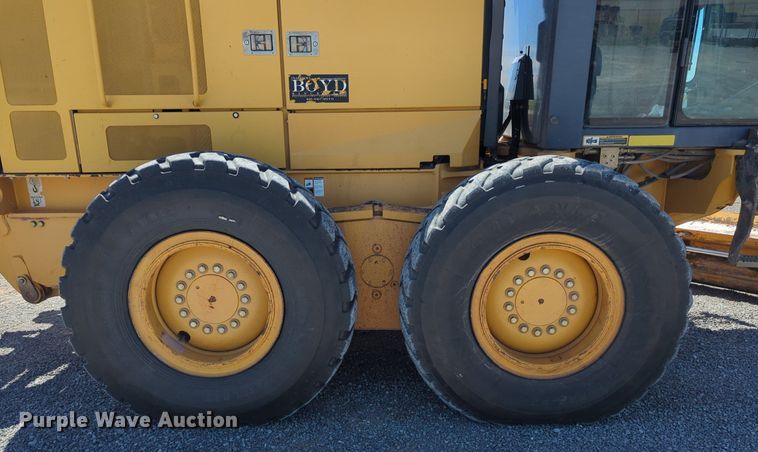 image for item DN3831 2011 John Deere 772G motor grader