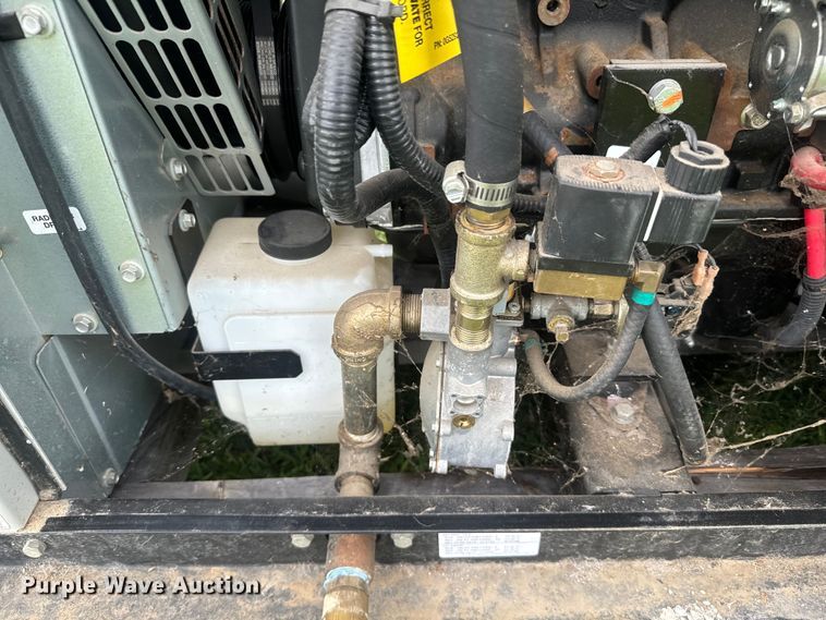 image for item DN7686 Generac RG02224ANAX generator