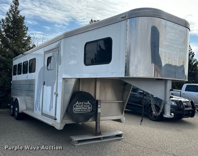 image for item DO3283 2016 Cimarron  Horse trailer livestock trailer