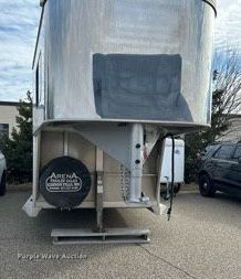 image for item DO3283 2016 Cimarron  Horse trailer livestock trailer