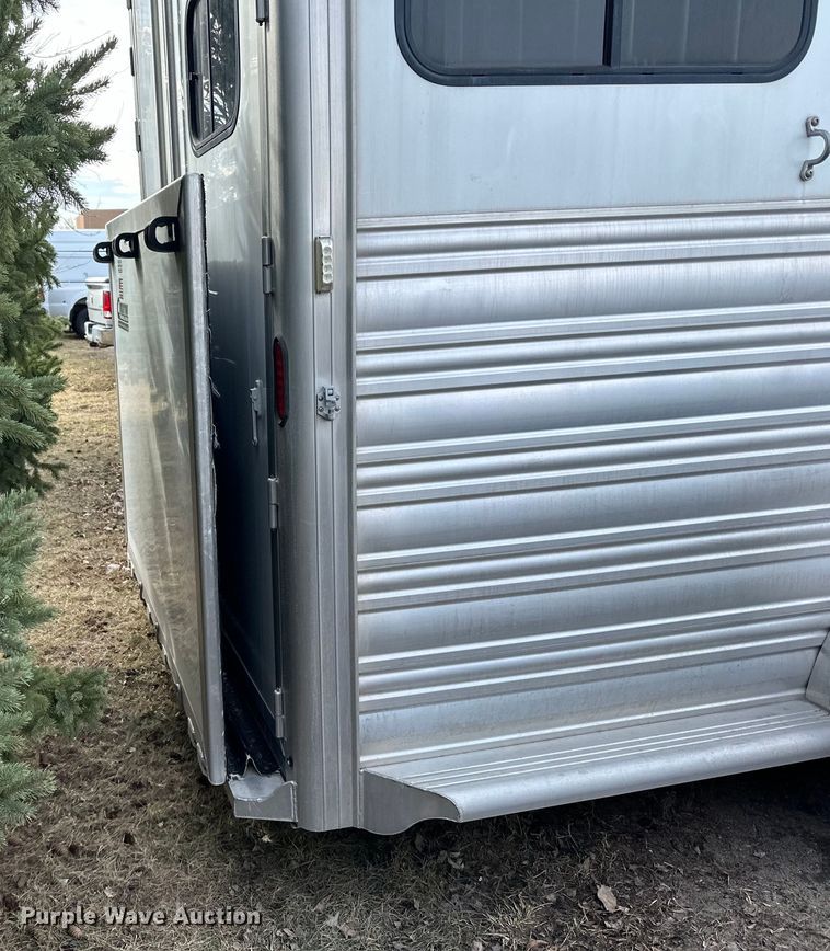 image for item DO3283 2016 Cimarron  Horse trailer livestock trailer