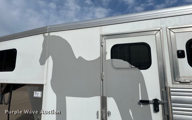 image for item DO3283 2016 Cimarron  Horse trailer livestock trailer