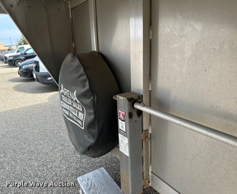 image for item DO3283 2016 Cimarron  Horse trailer livestock trailer