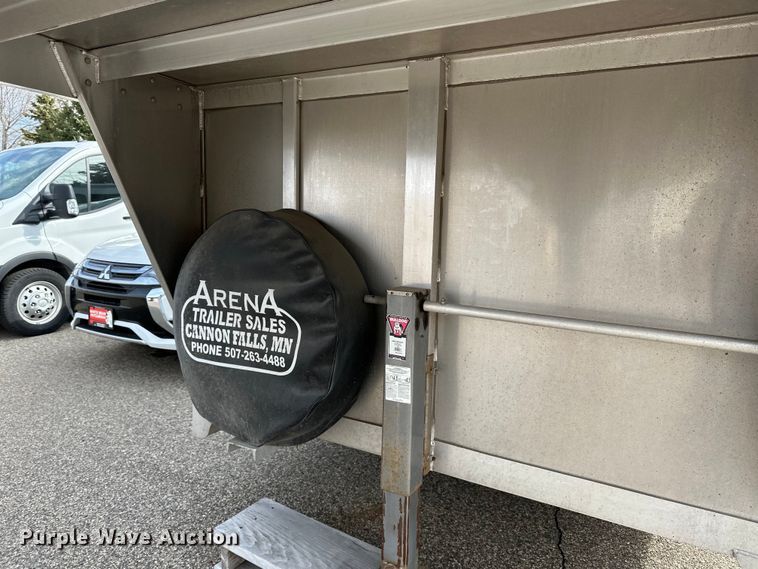 image for item DO3283 2016 Cimarron  Horse trailer livestock trailer